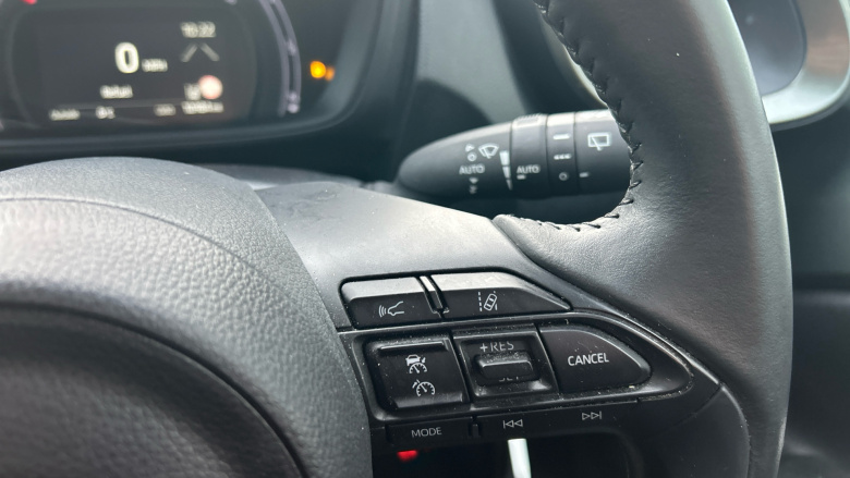 Toyota Aygo X 1.0 VVT-i Edge 5dr Petrol Hatchback